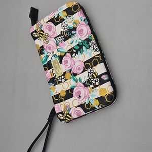 Luv Betsey Johnson DBL Pouch Wristlet  Floral Bees Ladybugs BLK White Multi